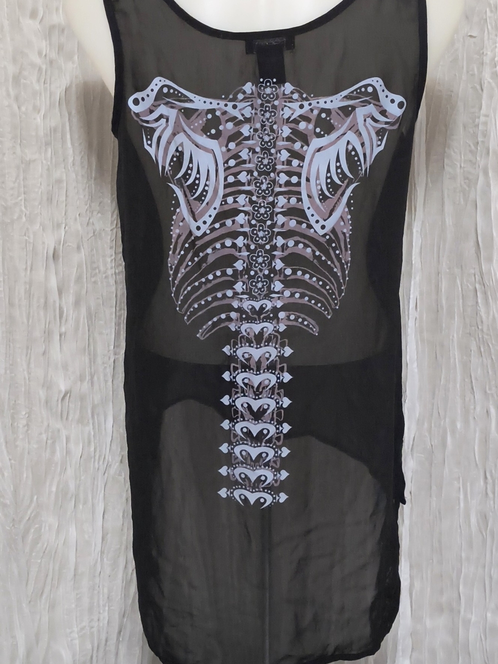 Hot Topic - Picture 4 of 5